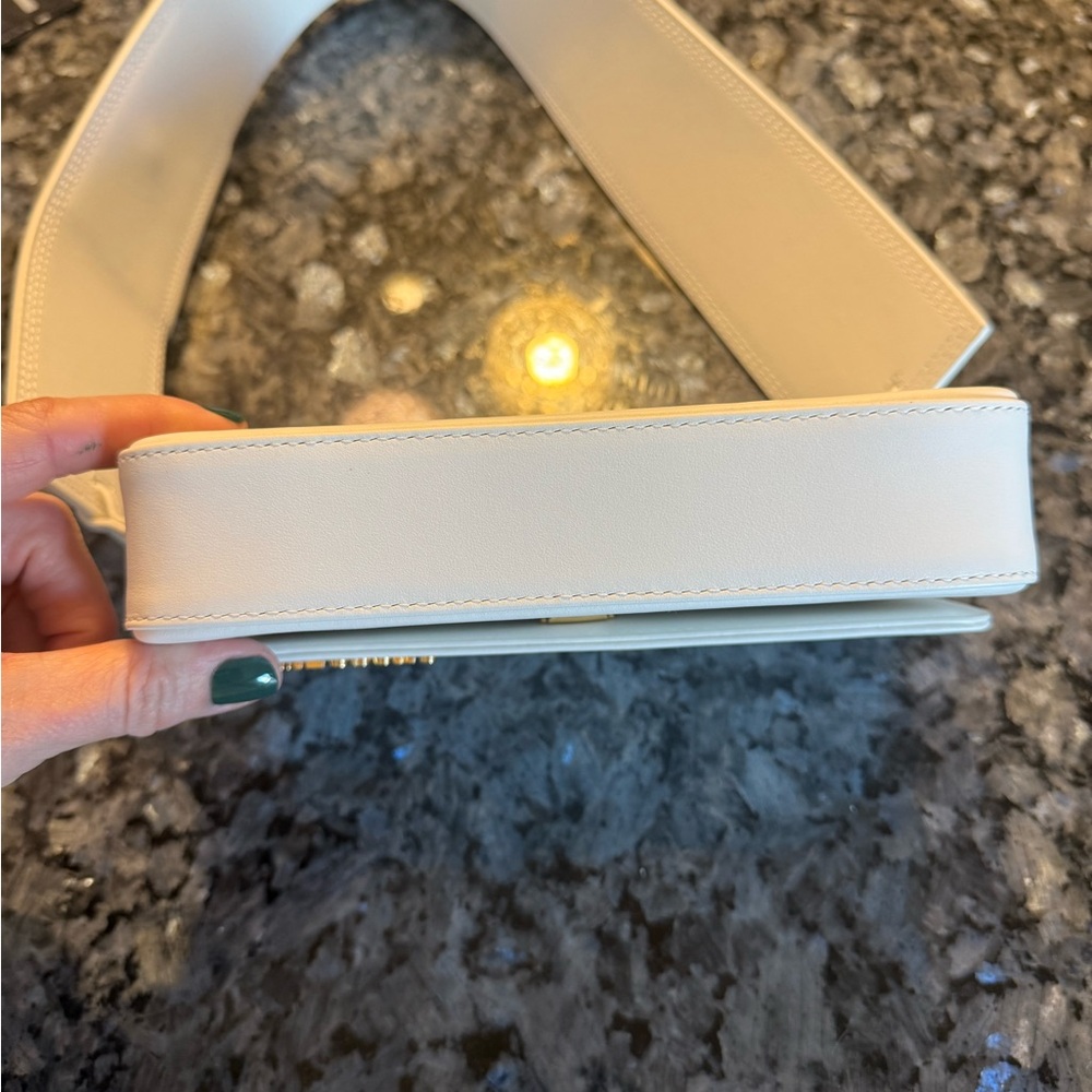 Jacquemus white Le Carinu Shoulder Bag - Picture 11 of 13
